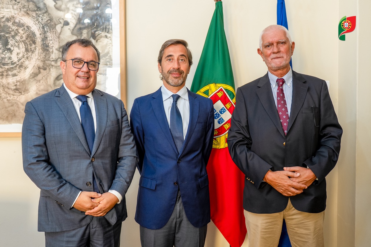 Administração da APAJ Reúne com o SEAJ para Reforçar Defesa da Profissão